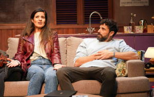 מעבר לדלת
דרמה רומנטית