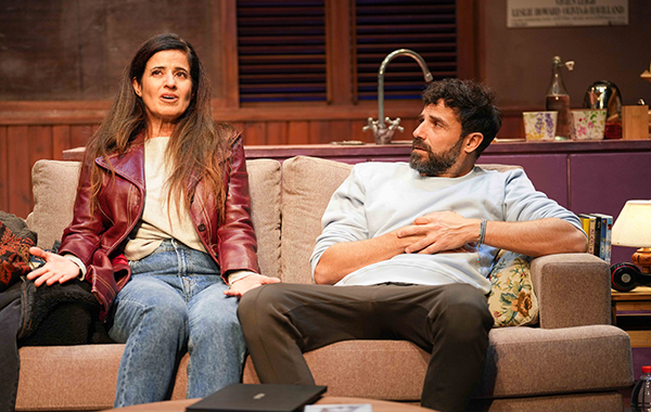 מעבר לדלת דרמה רומנטית