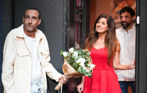 מעבר לדלת
דרמה רומנטית