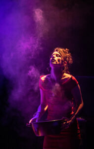 ההצגה חתונה מאוחרת עיבוד בימתי סוחף לסרט עטור השבחים של דובר קוסאשווילי