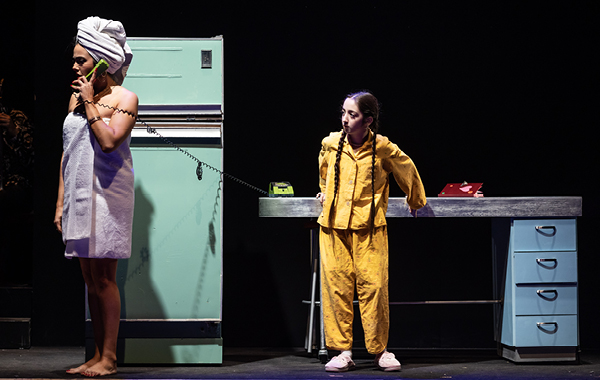 ההצגה חתונה מאוחרת עיבוד בימתי סוחף לסרט עטור השבחים של דובר קוסאשווילי