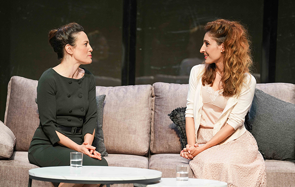 ההצגה בית בובות
קלאסיקה מודרנית