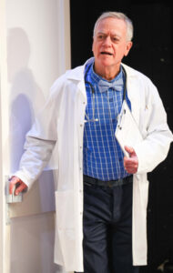 תרקדי איתי קומדיה אנושית שמחממת את הלב, על פי הסרט הצרפתי המצליח.